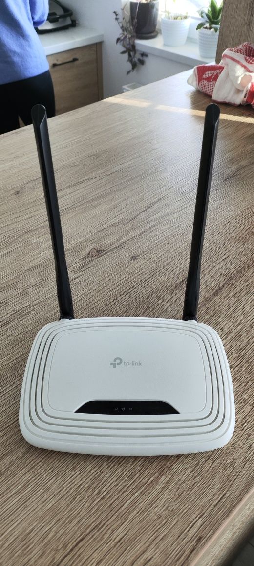 Router TP - link TL-WR841N