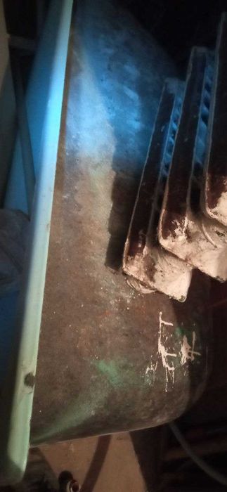 Продам батарею чавунну