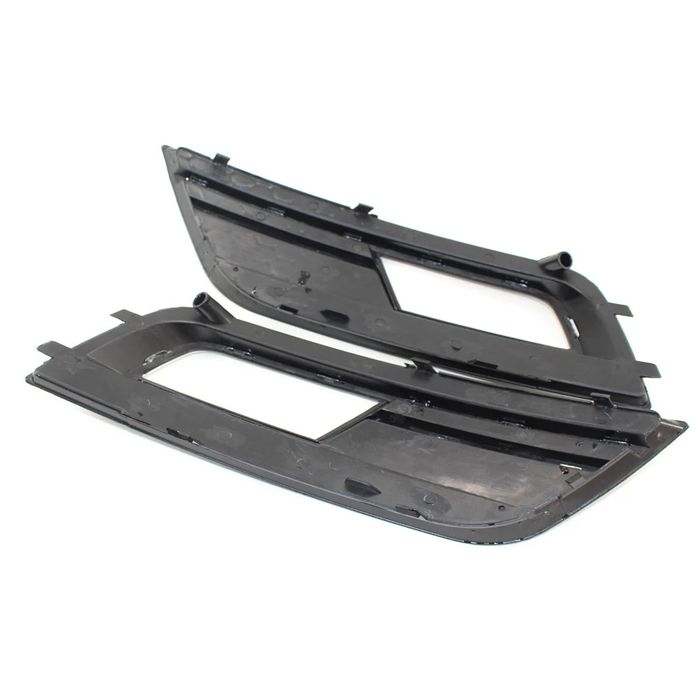 Решітка переднього бампера Audi A4 B8 2012-2016 Black