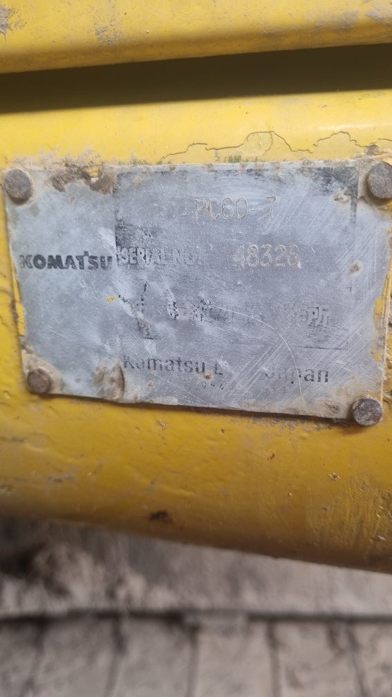 Giratória Komatsu PC 60-7 Avance