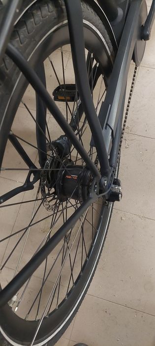 Rower elektryczny gazelle citizen c8+