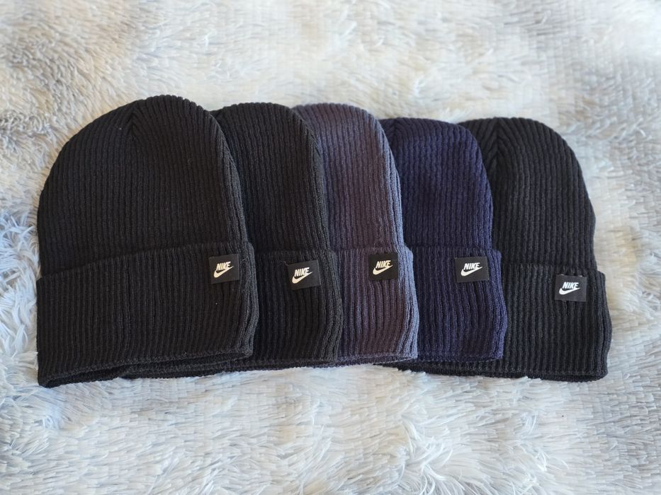 Шапка жіноча, шапка дитяча, чоловіча шапка