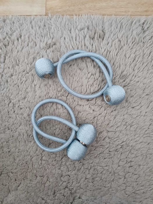 Spinki klipsy do zasłon na magnes ozdoba srebrne niebieskie