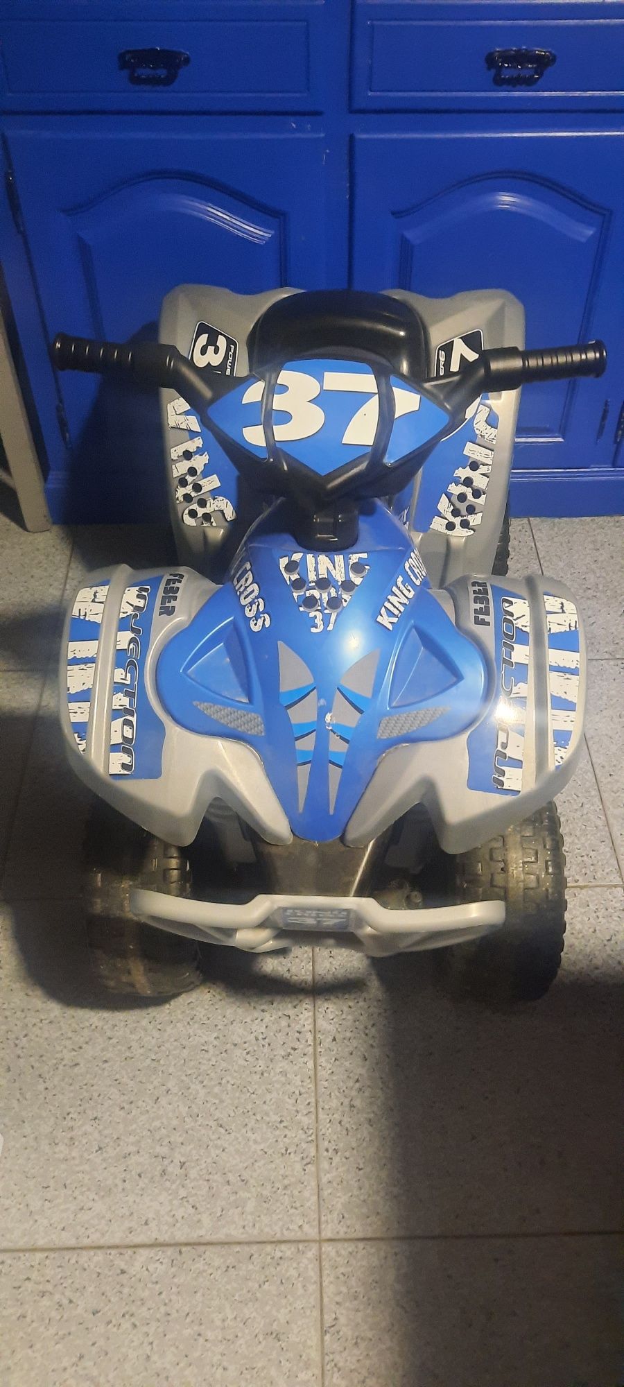 Moto 4 a bateria para criança