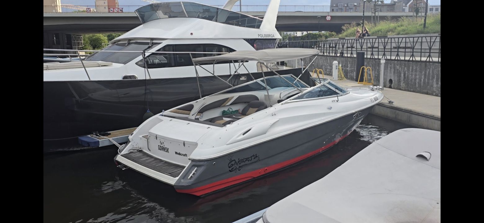 Sprzedam Motorówkę WellCraft 240 ( 8m dł. , 259szer) Super Stan
