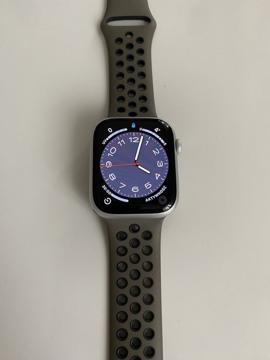 Apple Watch 8 45 mm Lte plus gratisy