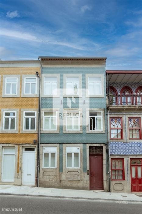 Apartamento T0 Loft mobilado na Rua do Bonfim (prédio com AL), Porto