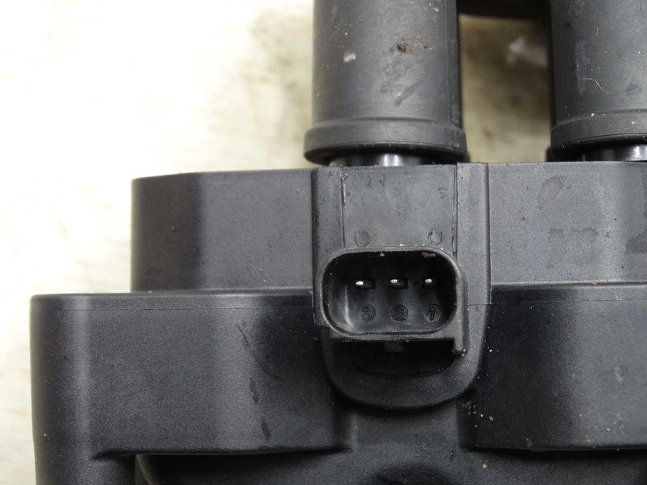 Котушка запалювання Ford C-max/Fiesta/Focus/Mondeo 1.6-2.0 U2008