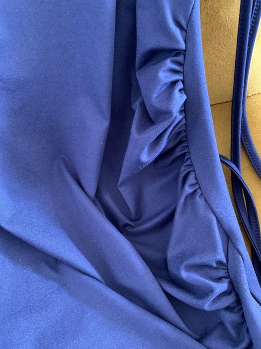 Sukienka mini granatowa na imprezę