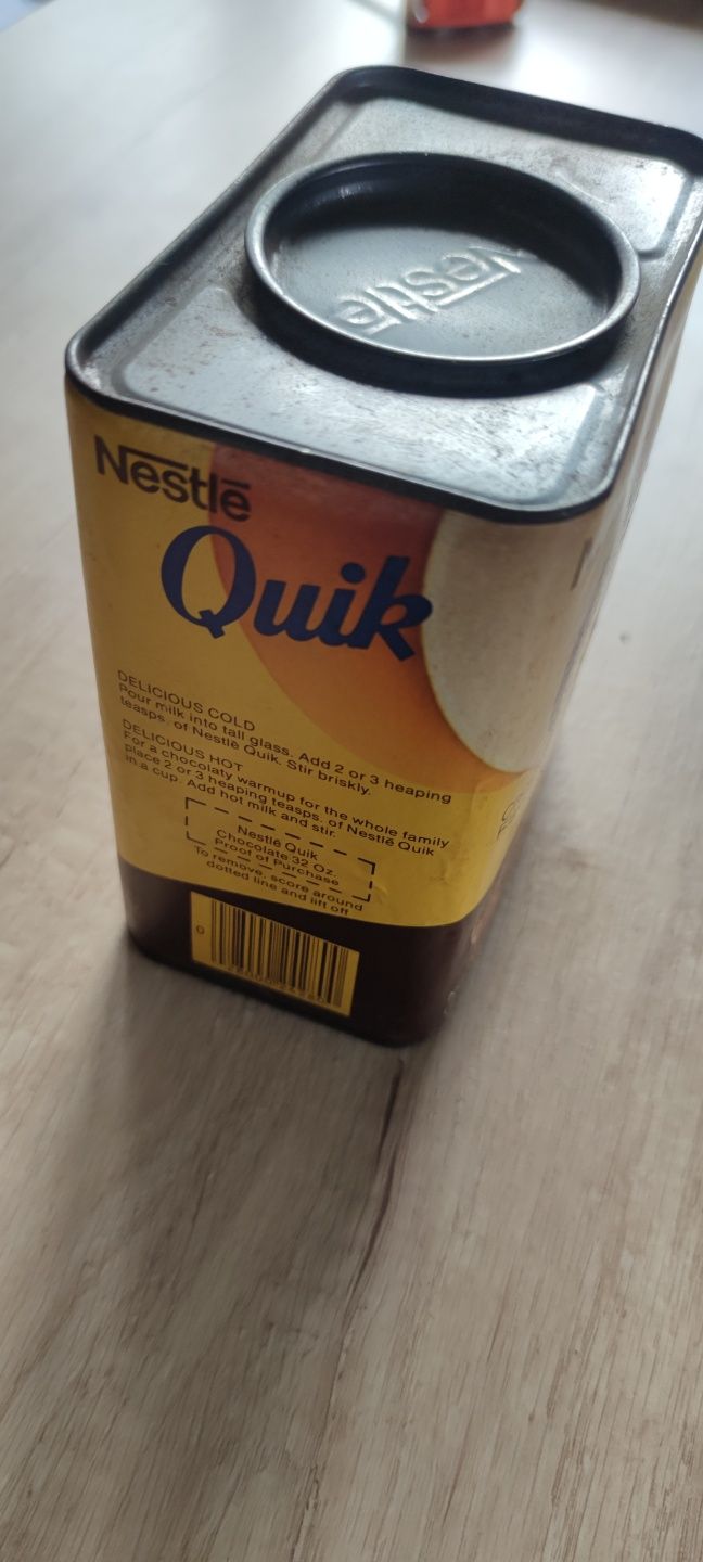 Puszka po Kakale Quik Nestle kakao z komiksem