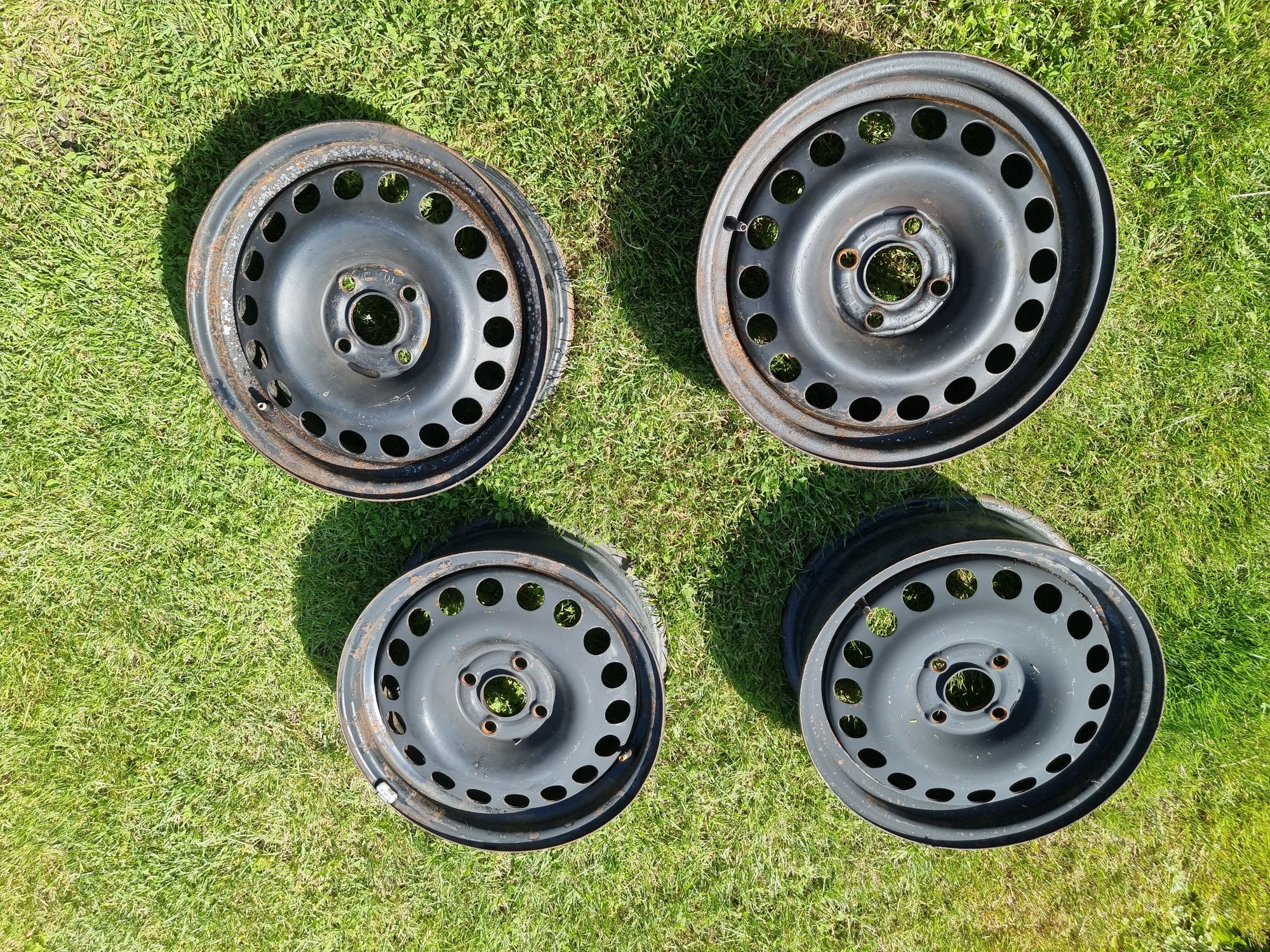 Felgi stalowe OPEL 4x100 15" Et49 Astra Corsa Vectra Agila Meriva