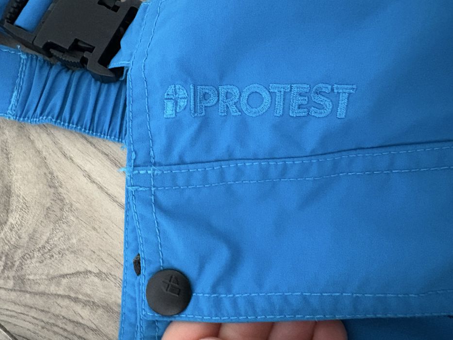 Nieprzemakalne spodnie narciarskie niebieskie (Protest, r. 104)