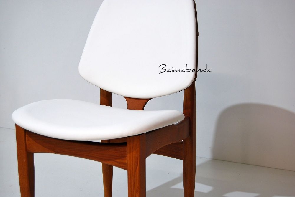Cadeira Estilo Nórdico / Escandinavo / Retro Vintage