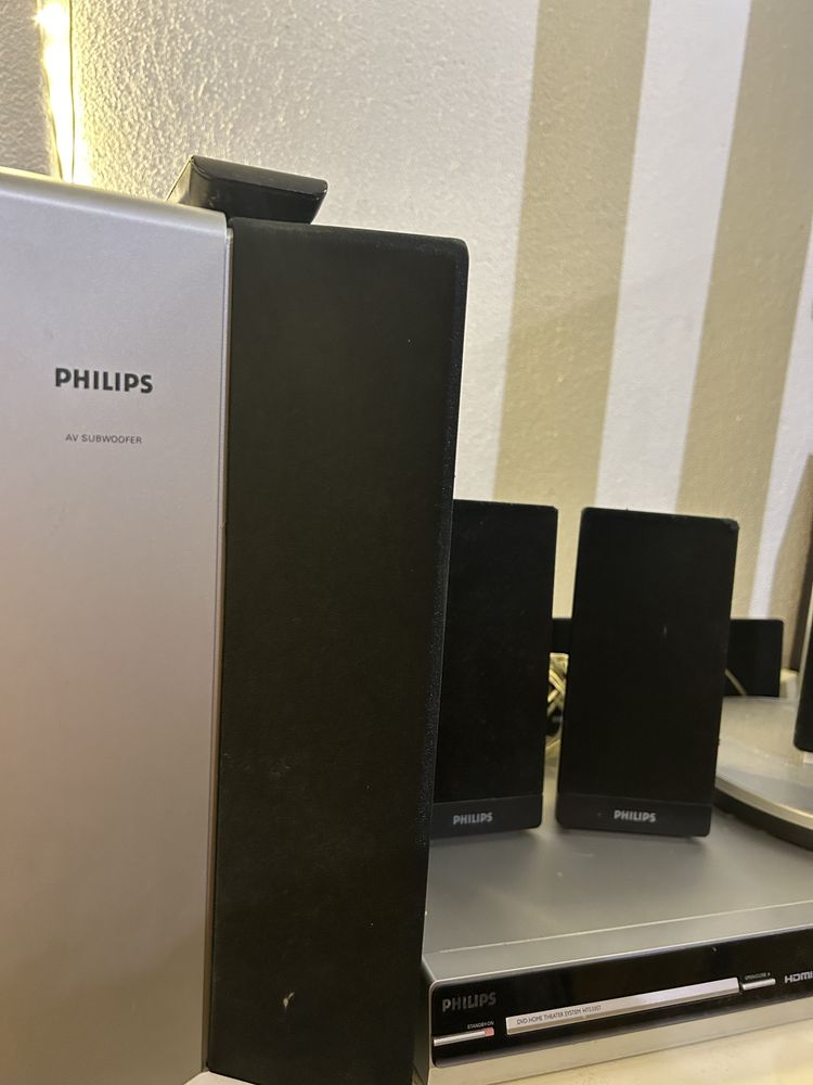 DVD Philips com Sistema de Som