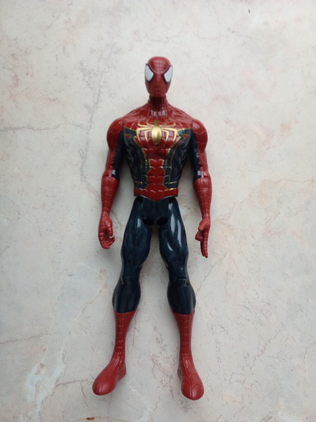Duża figurka MARVEL z dźwiękiem Spider man 29 cm