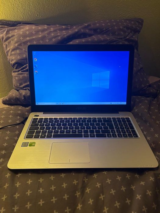 Computador Asus X556UR
