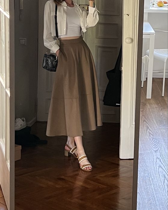 Розкішна цупка спідниця rikky hype Xs