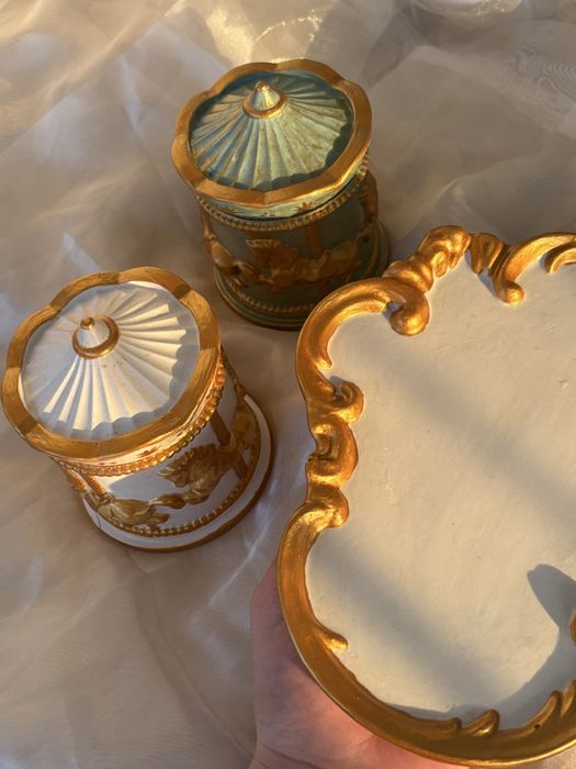 Свічка в гіпсовому підсвічнику