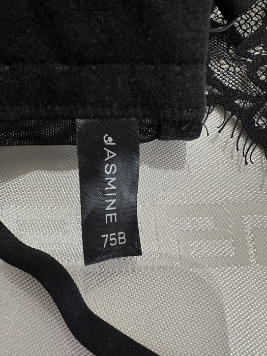 Нижнее белье Jasmine