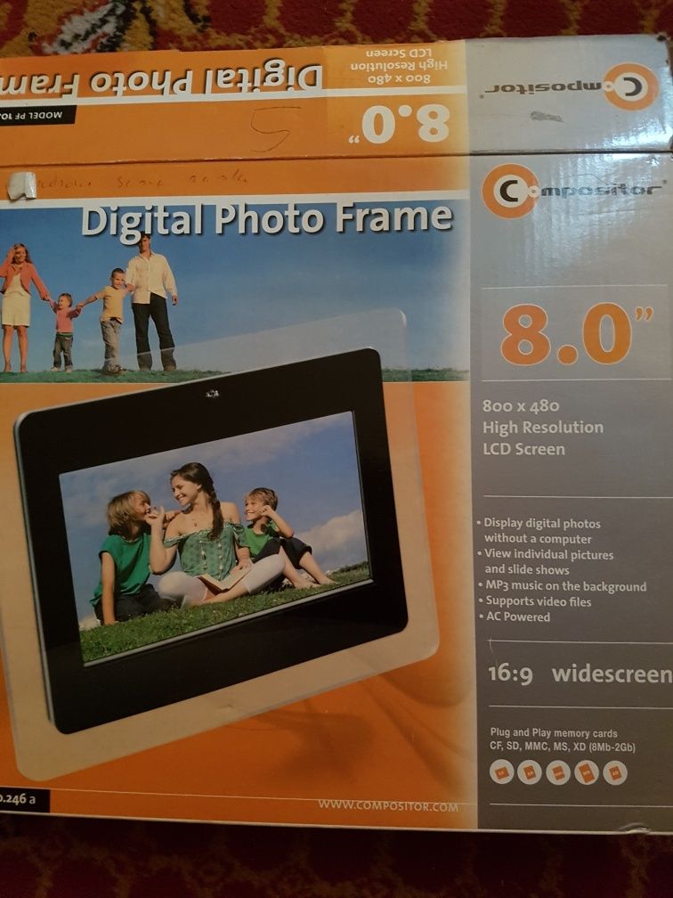 Lcd photo frame ramka zdjecia ekran pamiatk video sd cf mmc 16:9 ms xd