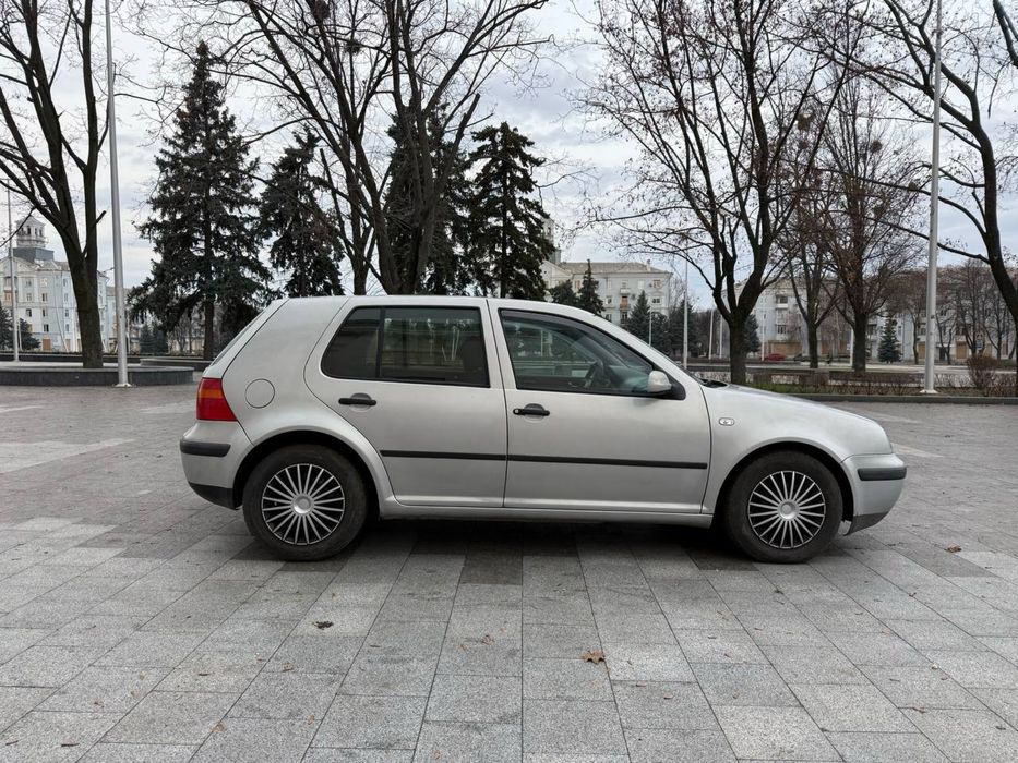 Volkswagen Golf 1.9 tdi