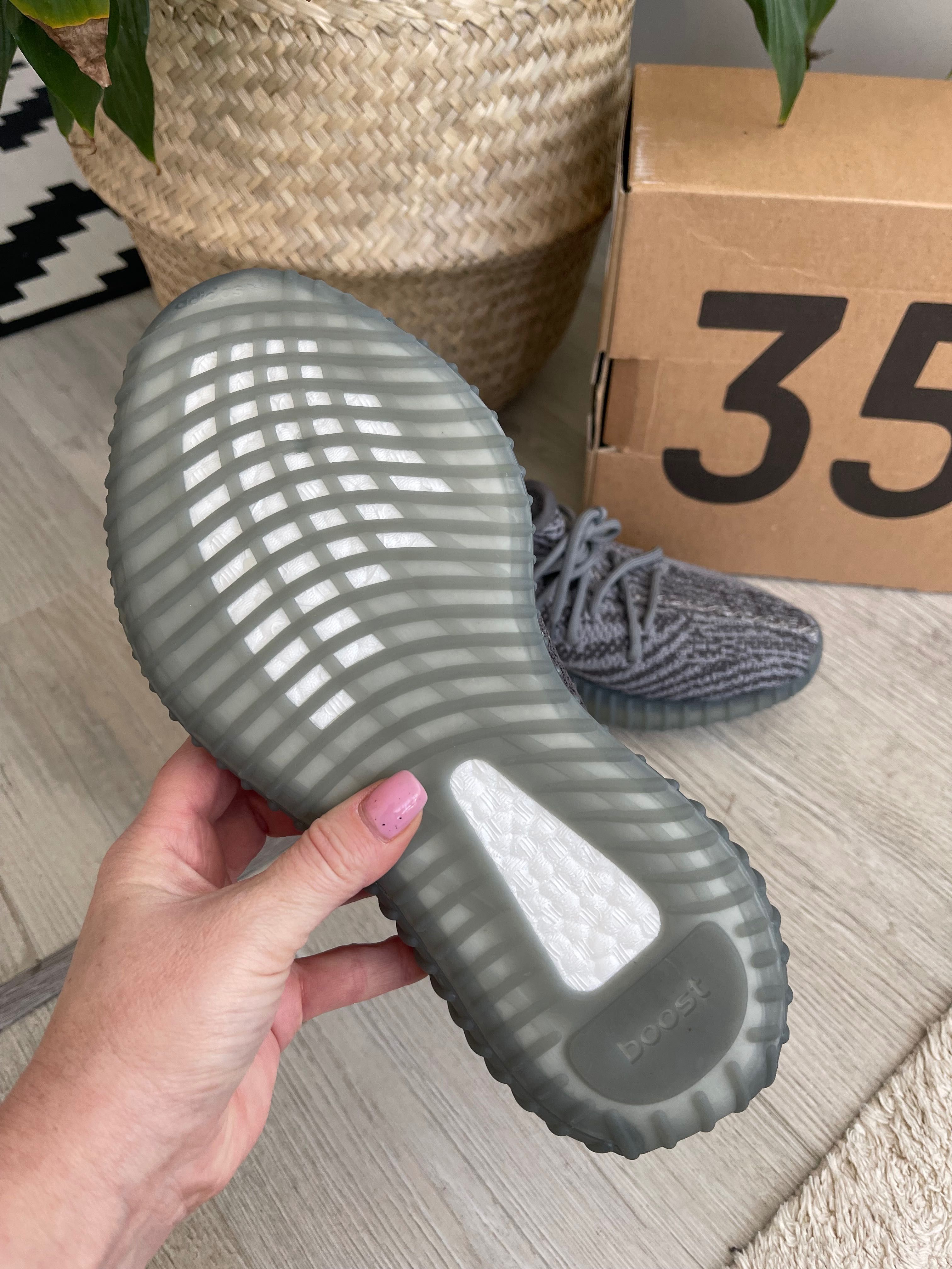 Adidas Yeezy Boost V2 350 Beluga