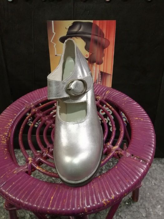 Sapatos El Dantès em pele côr: prata tamanhos 34,35, 36 & 37