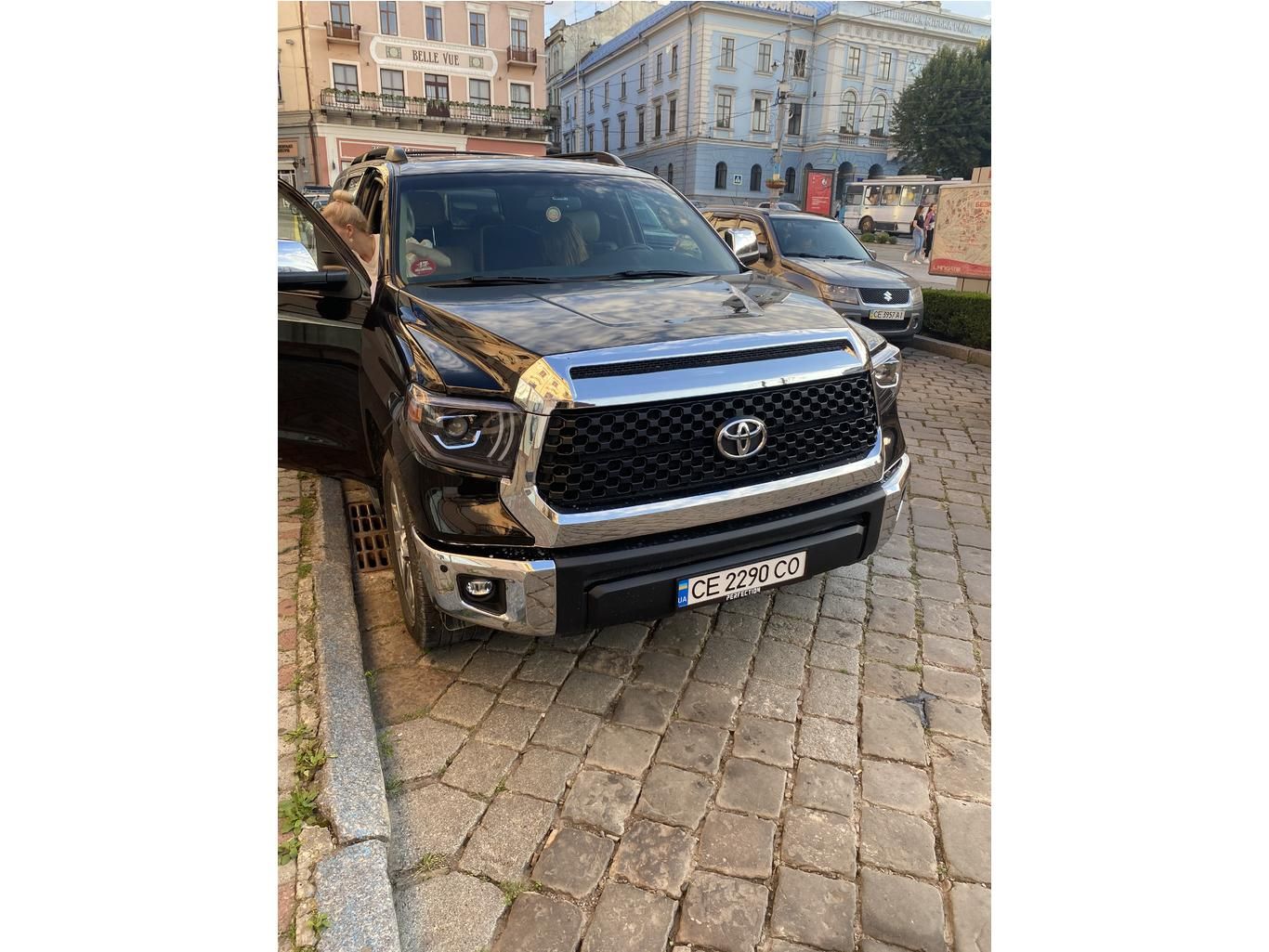 Toyota Sequoia Комплект рестайлинга (апгрейда) в Tundra 2020 год