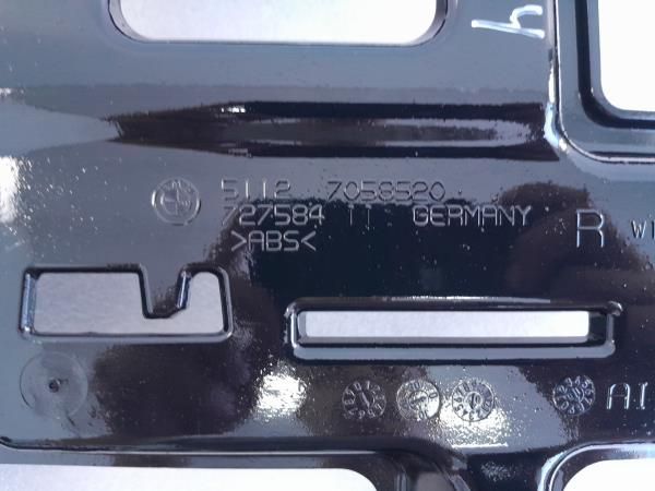 Guia de pára-choques trás direita BMW 3 (E90)