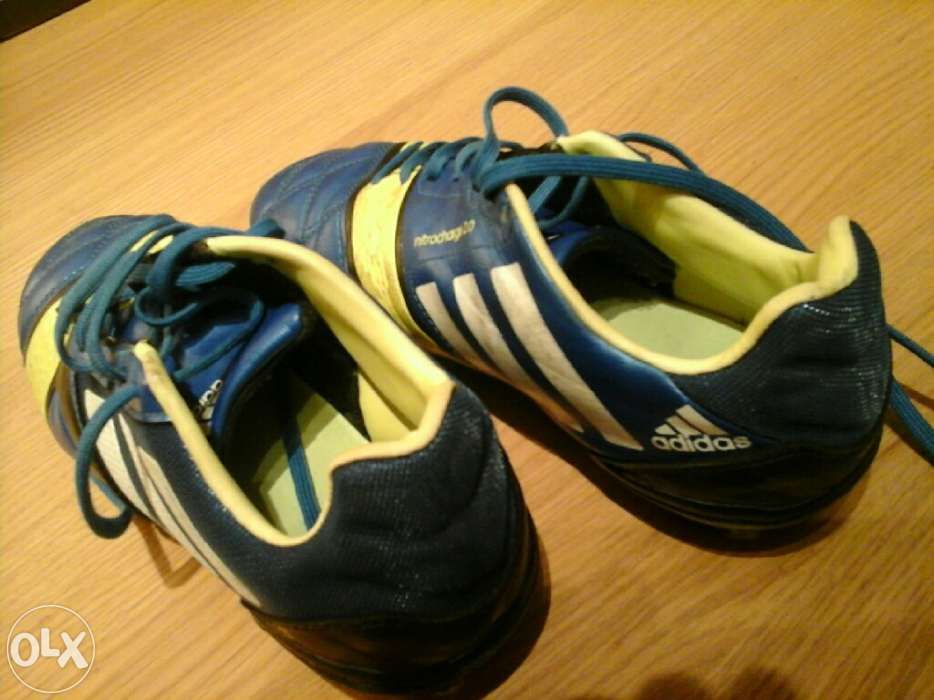 Chuteiras Adidas 35 e meio. Nitrocharge 2.0. Em muito boas condições.