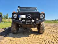 Mercedes-Benz Klasa G 300GD gotowa do lasu na ryby lub zabawy w terenie