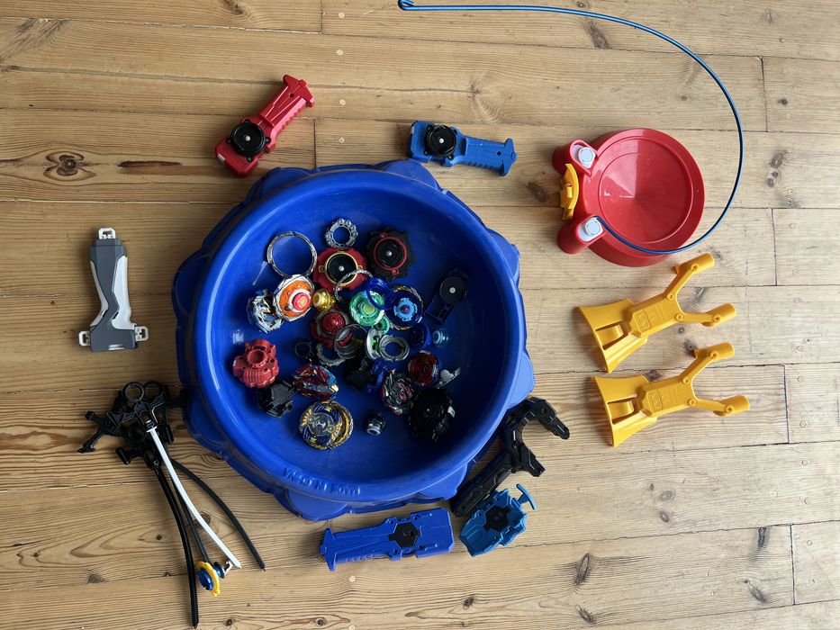 Бейблейди з ареною