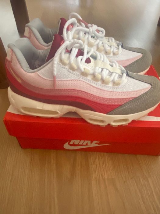 Nike Air Max 95 Anatomy of Air