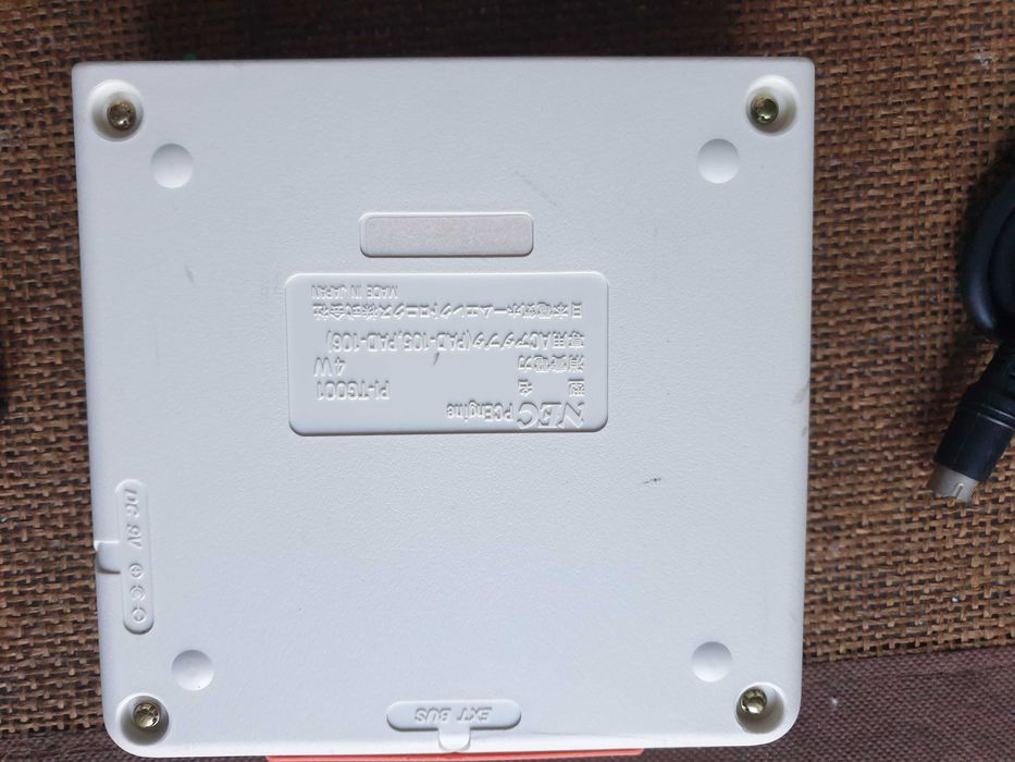 Ігрова консоль PC Engine білий колір