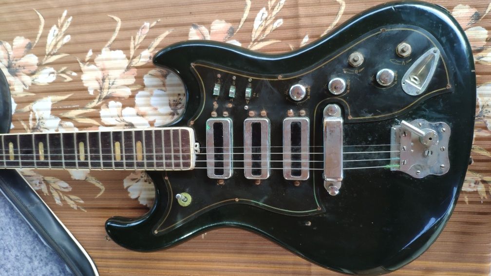 Електро-гітара Musima eterna de Luxe 2, гриф від Musima de Luxe 25в