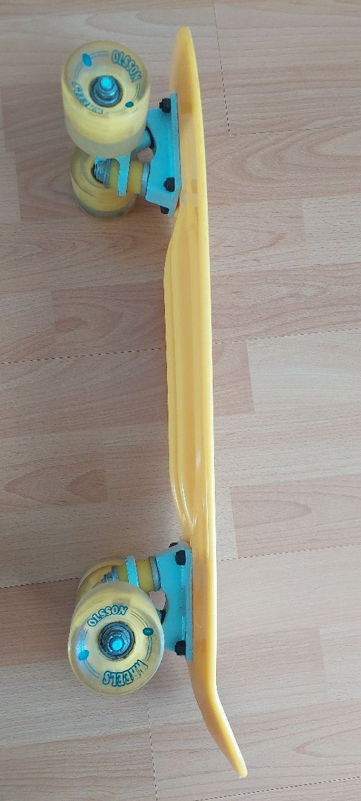 Skate Olsson & Brothers - Banana 22" Rueda