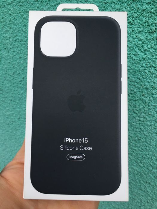 Чехол на айфон 15