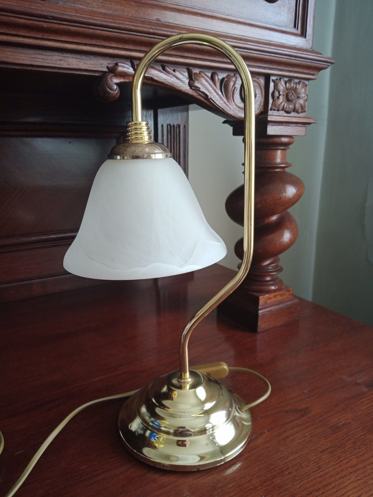 lampka stołowa mosiężna retro szklany klosz