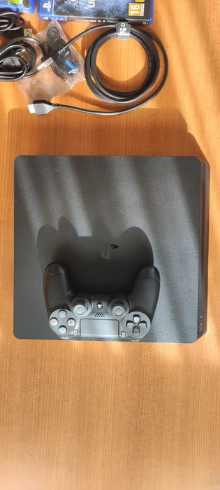 PlayStation 4 Slim