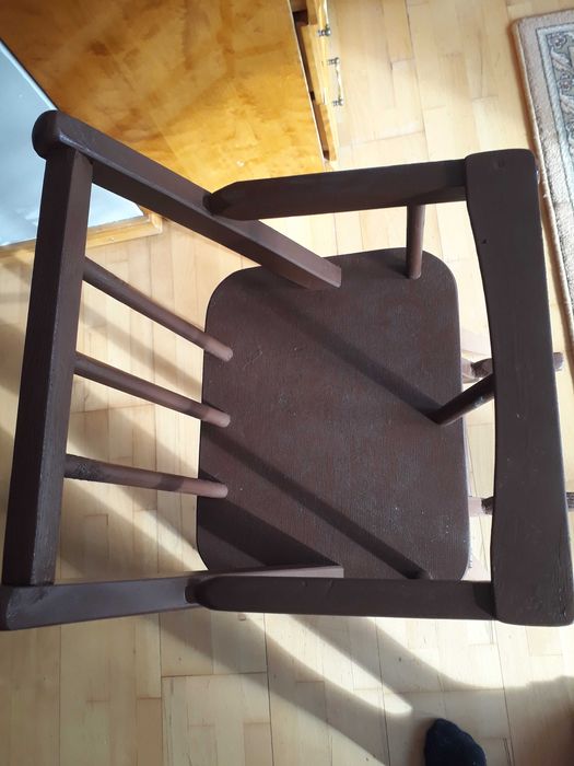 krzesło karmienia krzesełko patyczak drewniane brąz retro vintage prl