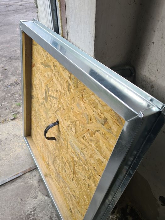 Klapa,wyłaz dachowy na wymiar.