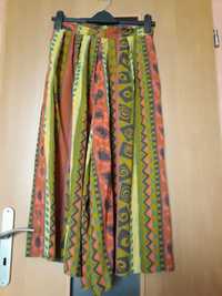 Spódnica spodnie oliwkowa, kolorowa, wzory, kieszenie rozmiar M