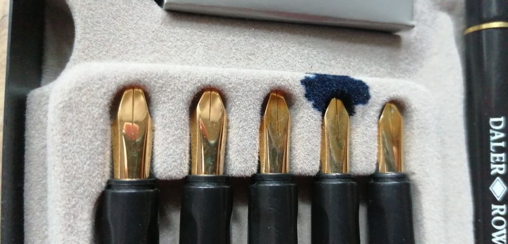 Kaligrafia Zestaw do kaligrafii 6 stalówek Daler Rowney