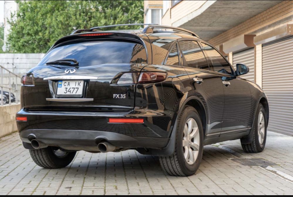 Продам Infiniti FX35