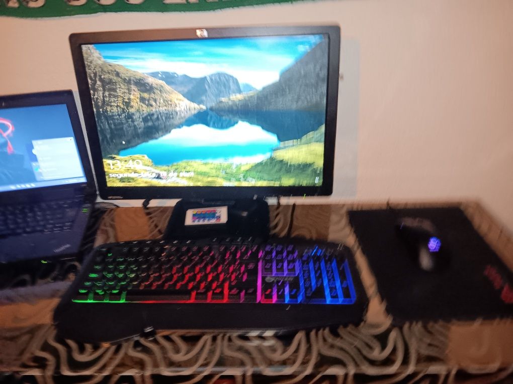 Computador hp completo com torre ecrã teclado e mouse 
 com Windows 11