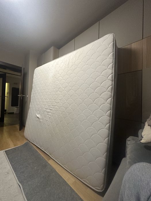 Oddam za darmo materac 180x200