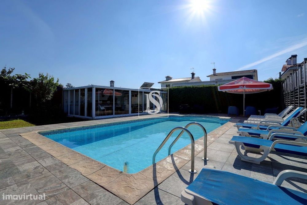 Moradia T4 c/espaço para comércio – Rio Mau – Vila do Conde