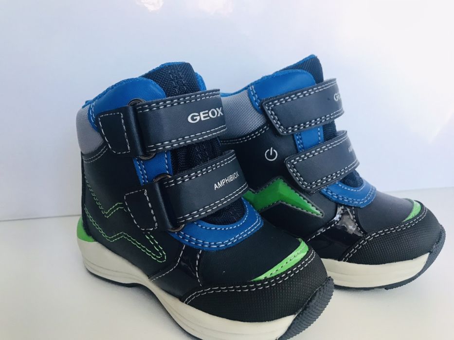 Buty 20 Geox Ocieplane Nowe Kozaki Zimowe Świecące