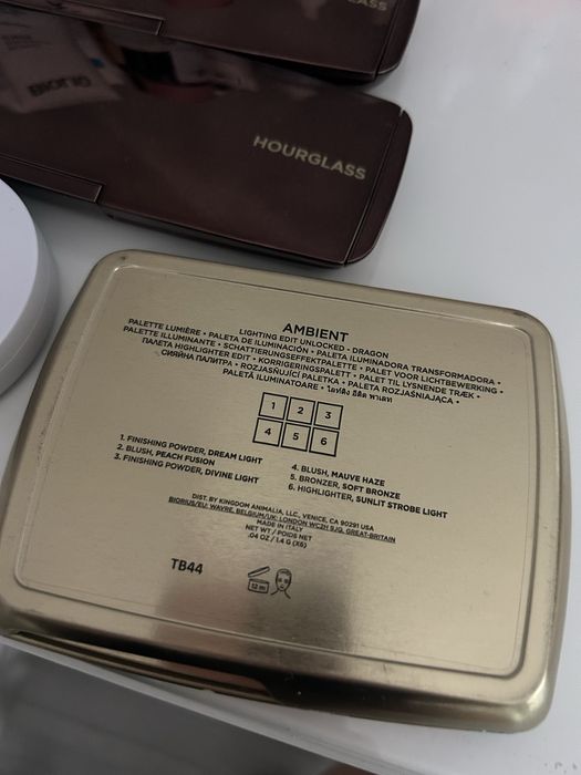 Hourglass dragon paleta paletka do konturowania twarzy smok ambient