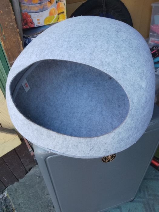 Dla kota leżaczek,budka